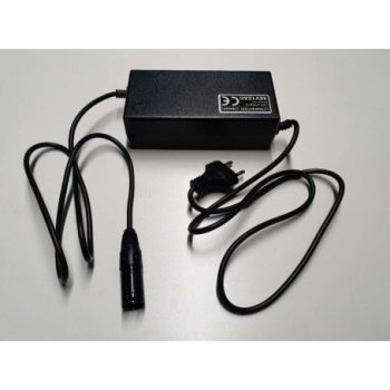 Akkumulátor töltő (Lítium) 48V12A (E80015-C)