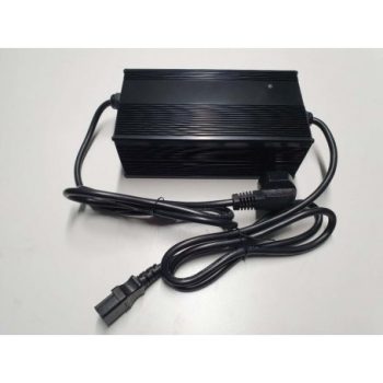   Akkumulátor töltő 60V/8A Lapos "T" Tipus (ZT-30)